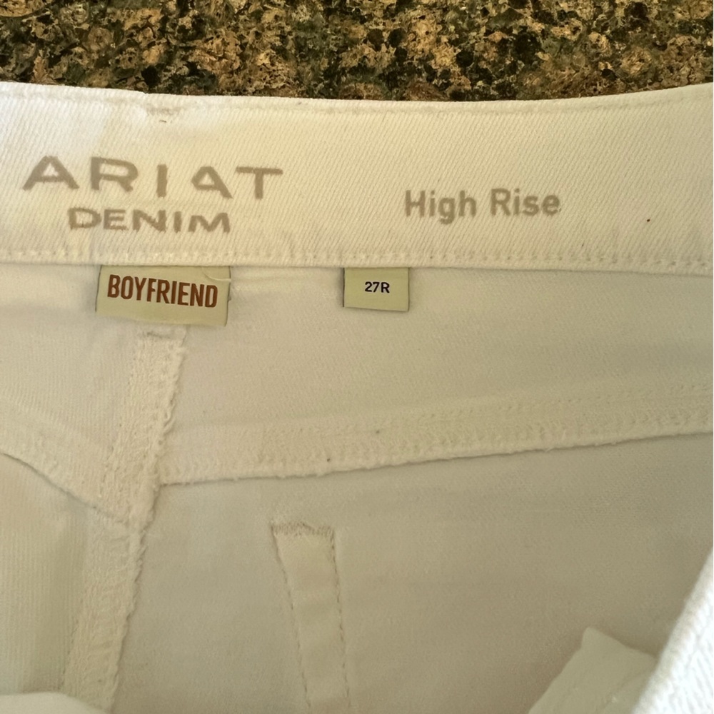 ARIAT WOMEN'S RITA BOYFRIEND High Rise SHORTS - Picture 6 of 6